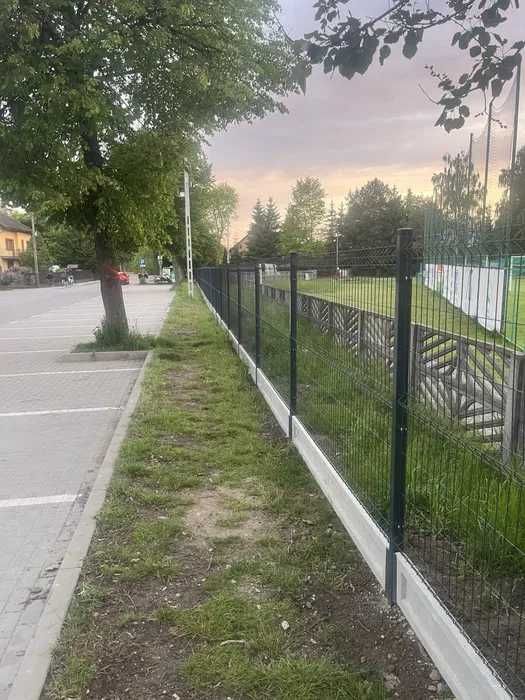 Ogrodzenia panelowe, palisadowe i inne