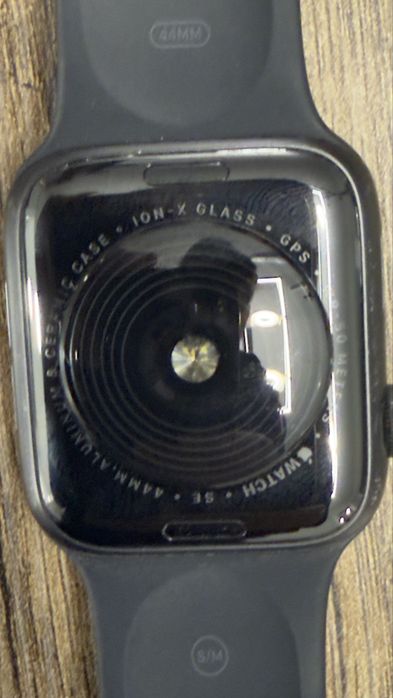 apple watch se 44mm