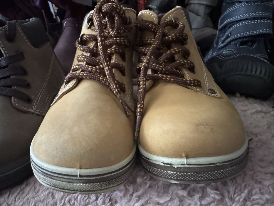 Нове дитяче взуття оптом — 55 пар + подарунок