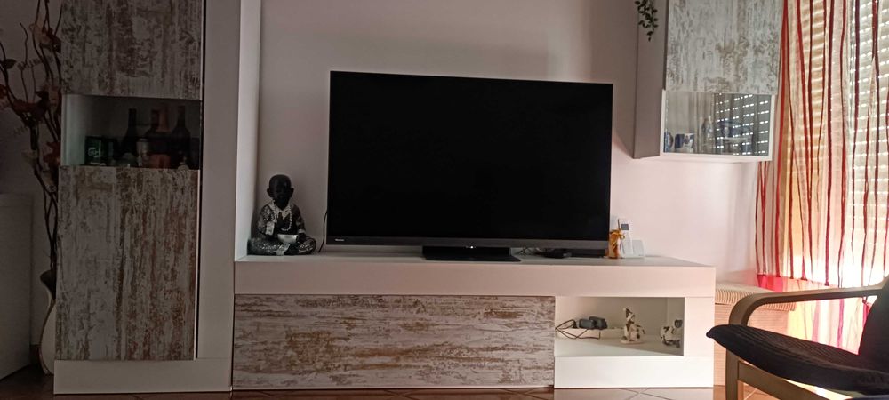 Armário da TV da sala