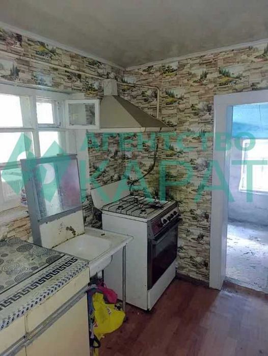 Продам невеликий будинок Валки