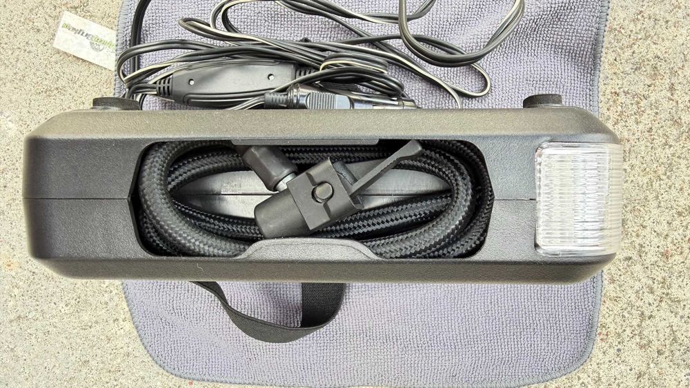 Kompresor samochodowy 4 w 1  12V D /15A /140W