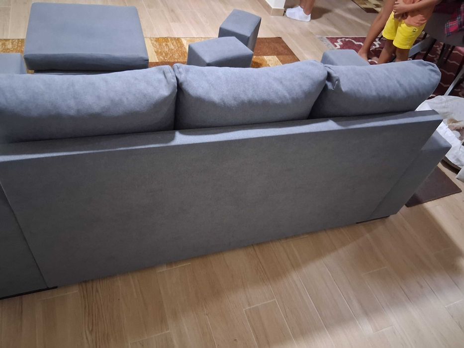 Sofa c/ pouf reversível
