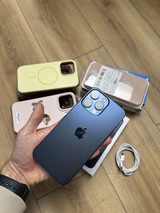 Apple iPhone 15 PRO MAX 256GB super stan, komplet!