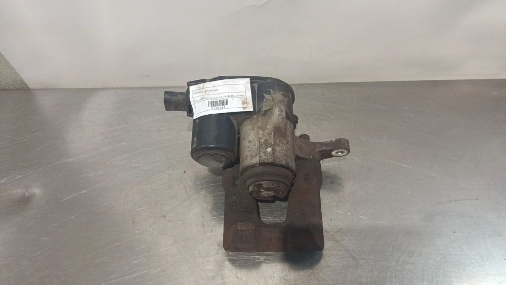 Pinça travão / maxila de travão trás direita HYUNDAI i40 CW (VF)