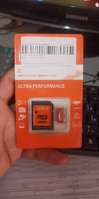 Карта пам'яті 128 гб