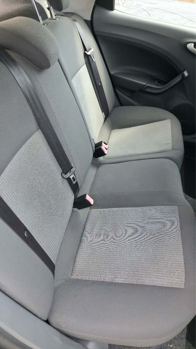 Seat Ibiza 1.6 TDI, Nov/2010 foto 4