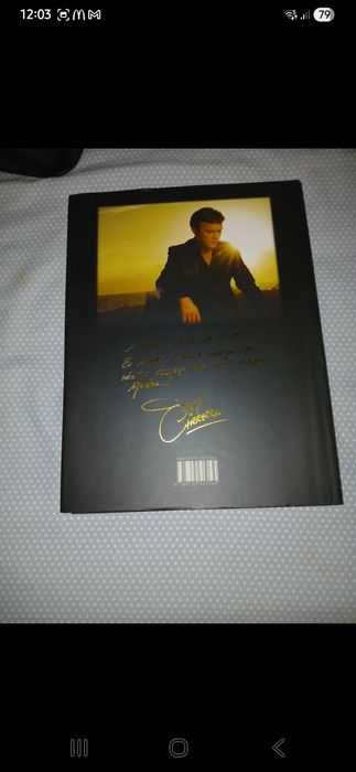 Livro de tony  carreira + t-shirt autografada