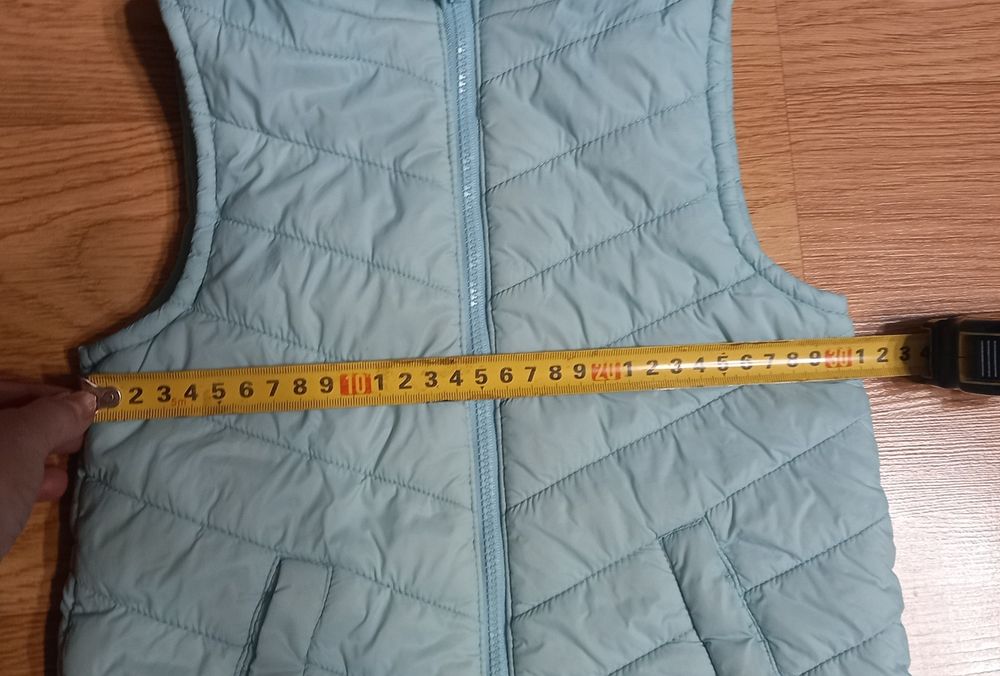 Безрукавка дівчача 3-4роки