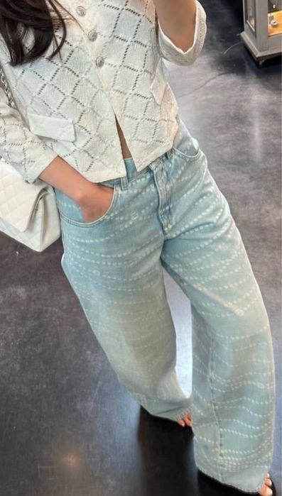 Джинси chanel різні