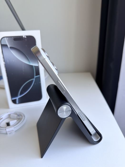Apple iPhone 16 Pro Max 256GB White Titanium!! Esim!! 820$