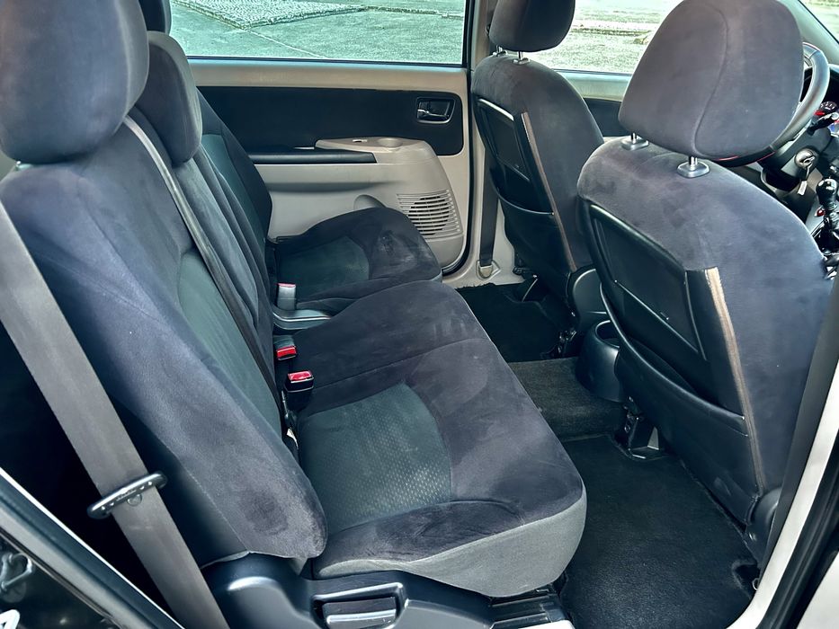 Mitsubishi  grandis 2.0 did