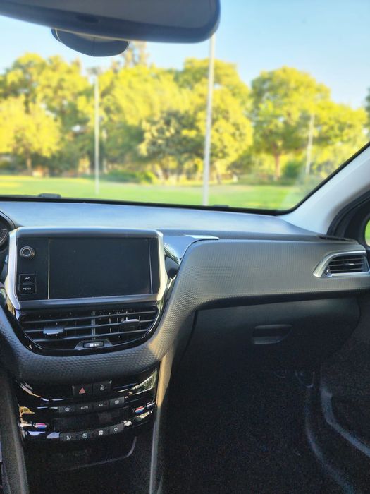 Peugeot 2008 1.2 PureTech Ano 2019