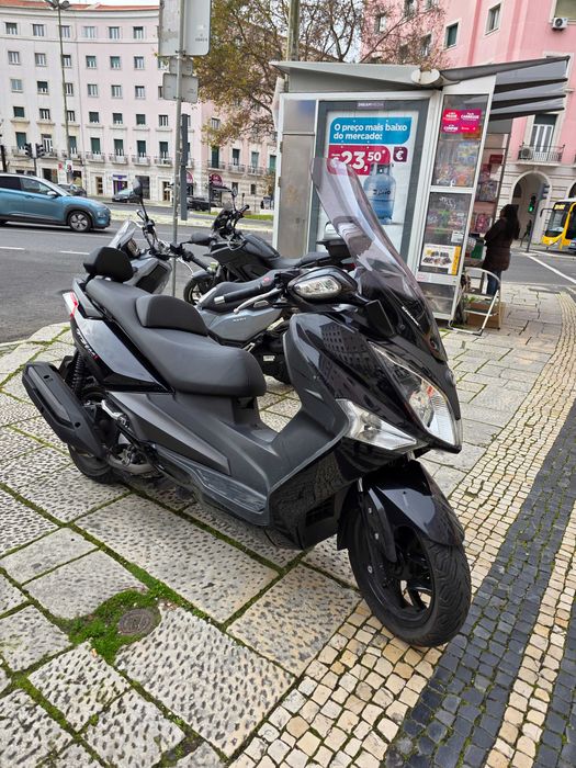 Scooter Sym GTS 300i