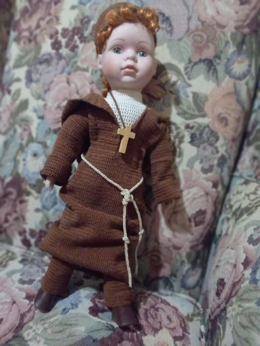 Boneco vestido de frade