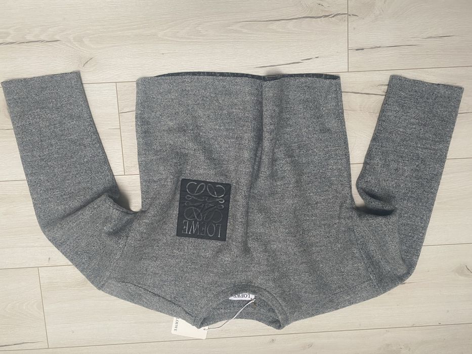 Damski sweter szary Loeve M nowy