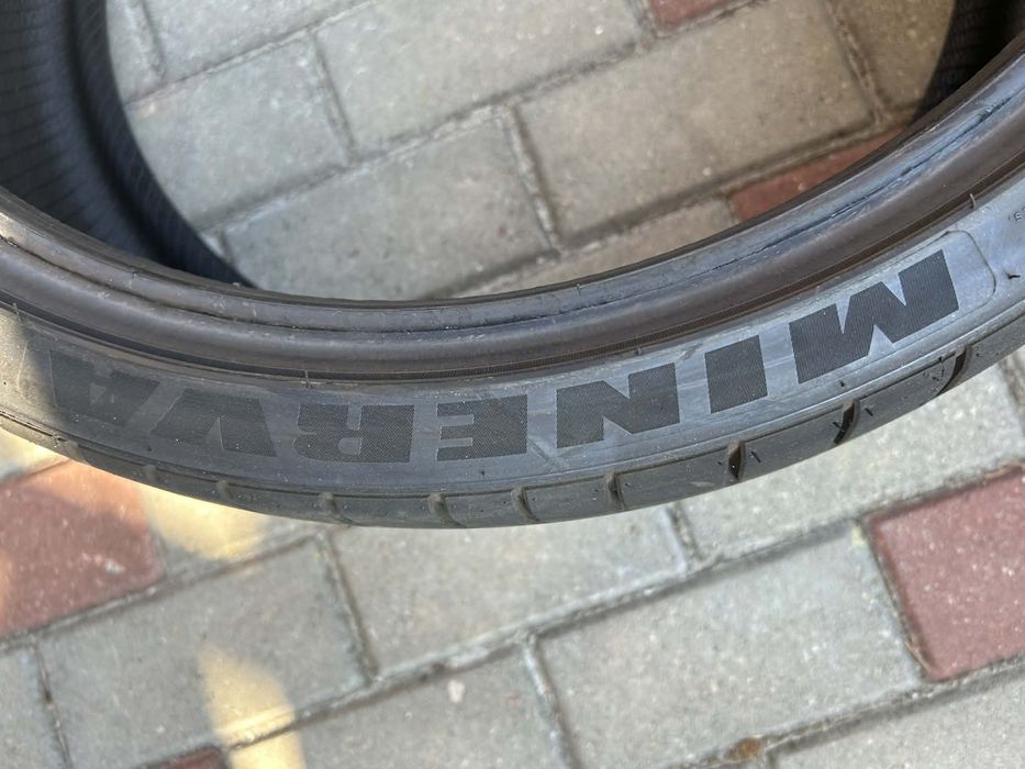 Sprzedam cztery opony rozm 255/30/20
