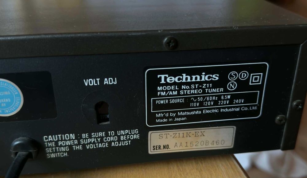 Technics FM/AM Stereo Tuner ST-Z11