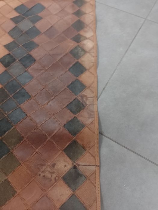 Sprzedam mały skórzany dywanik 190x65 cm