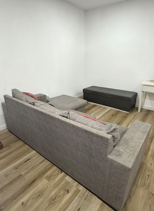 Sofá com chaise long
