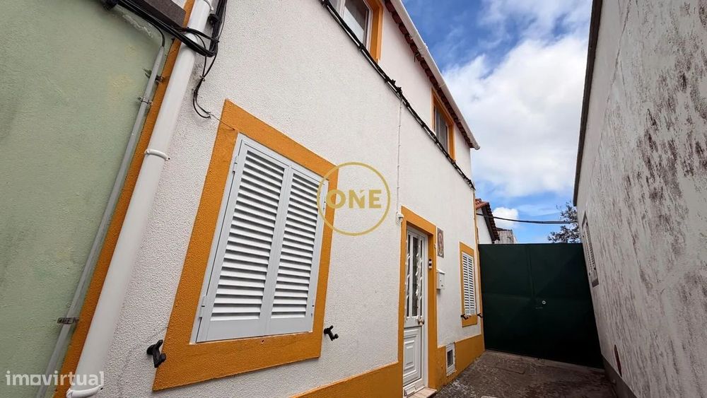 Moradia  Renovada no Coração de Ponta Delgada