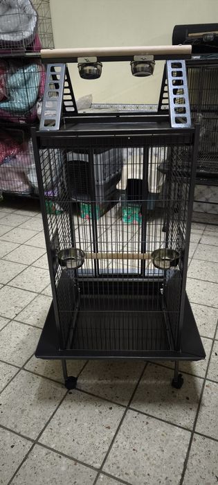 Gaiola Jaula para papagaio,arara,ou cacatua. Nova,não é chinesa fabrico europeu alta qualidade, rodas,abas de protecção,poleiro na parte superior, tab