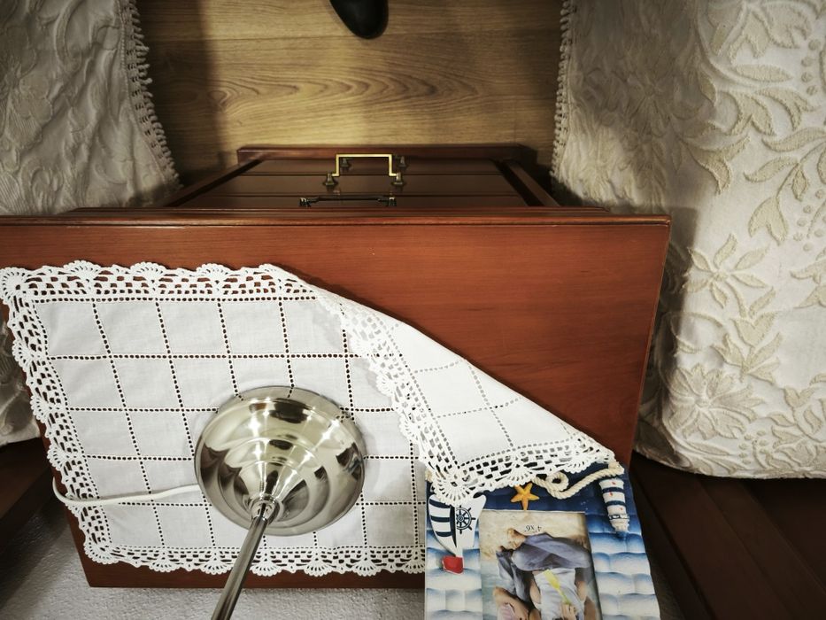 Camas em madeira cerejeira