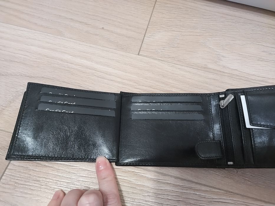 Portfel męski skórzany nowy Semi Line