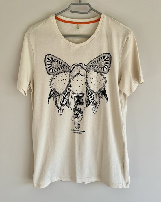 Nowy tshirt koszulka M United Colors of Benetton ćma owad print