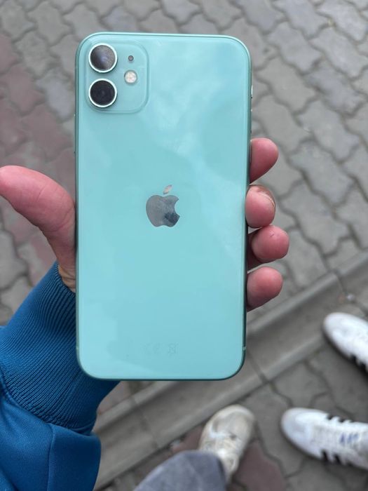 Продам айфон 11 в гарному стані