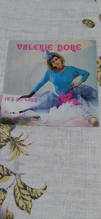 Valerie Dore - It's So Easy, 7"singiel winylowy Italo disco