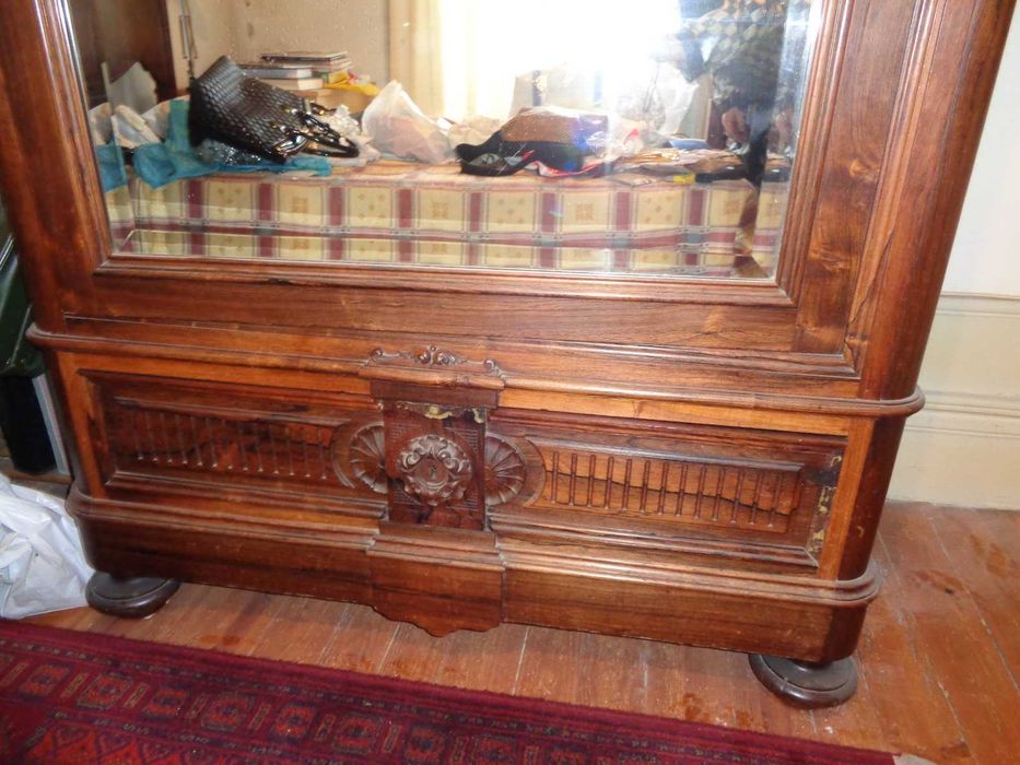 Guarda-Vestidos Antigo