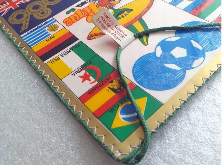 Proporczyk okolicznościowy z Mistrzostw Świata MEXICO 1986 (z metką)