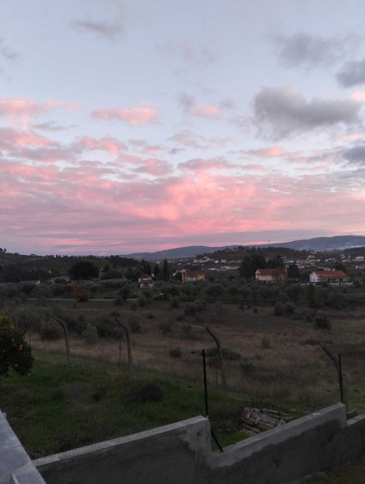 Moradia remodelada com quintal