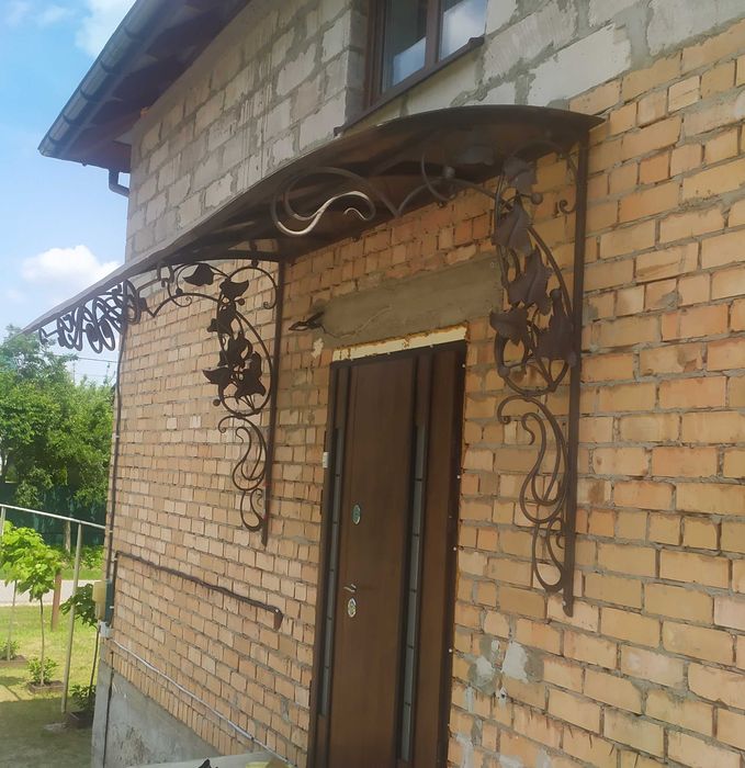 Піднавіс на будинок