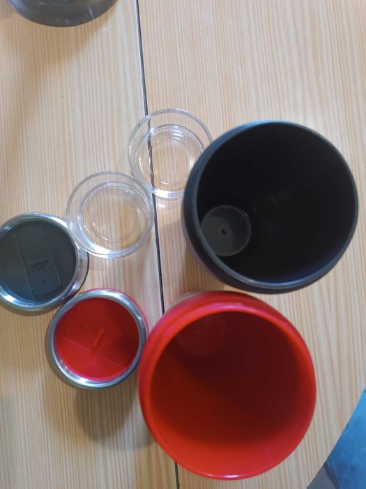 2 copos térmicos para usar no carro