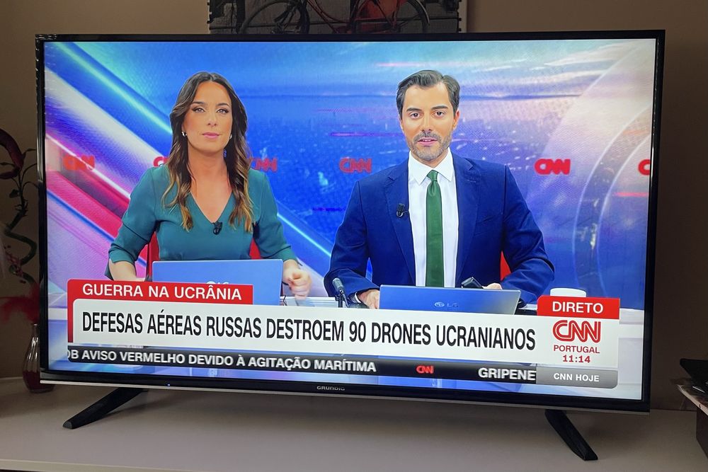 Smart Tv Grunding 49 GDU 7500B