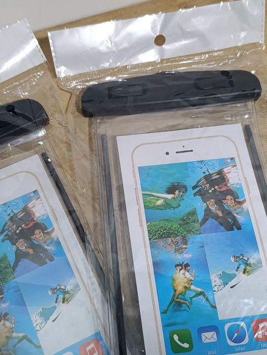2 Capas Universais para telemóvel á prova de água