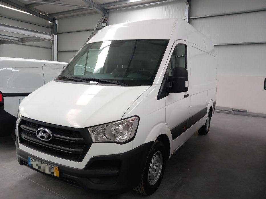 Hyundai H350 teto alto com refrigeraçao