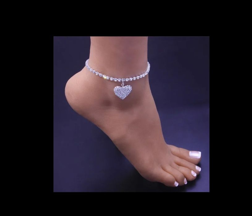 Śliczna bransoletka na stopę