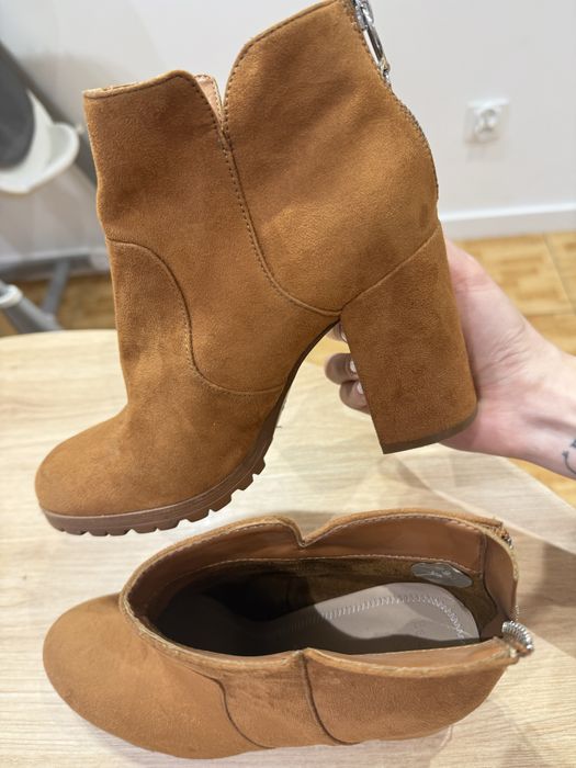 Nowe buty obcas rozmiar 39