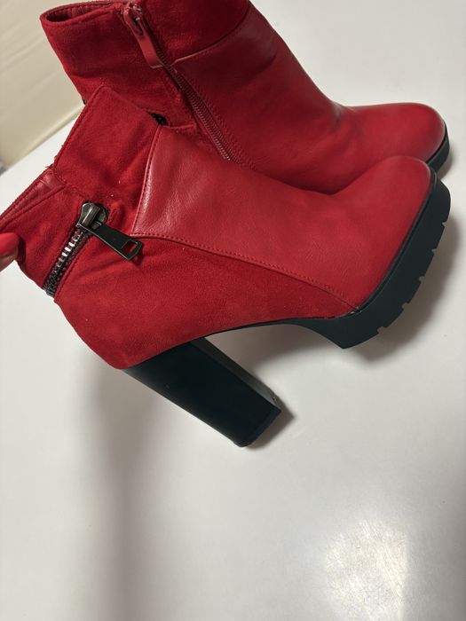 Buty damskie 38 kozaki botki czerwone