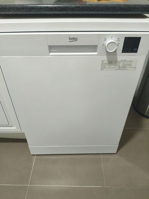 Maquina de lavar loiça Beko