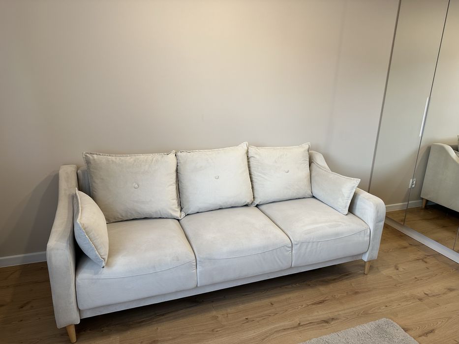 Sofa / Kanapa 3-osobowa z funkcją spania i pojemnikiem, b. dobry stan