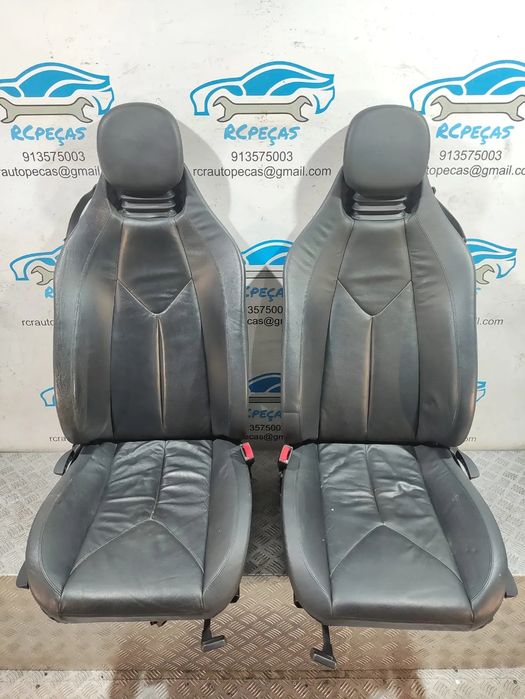 Conjunto Bancos Frente Frontais Pele Mercedes Benz SLK R171