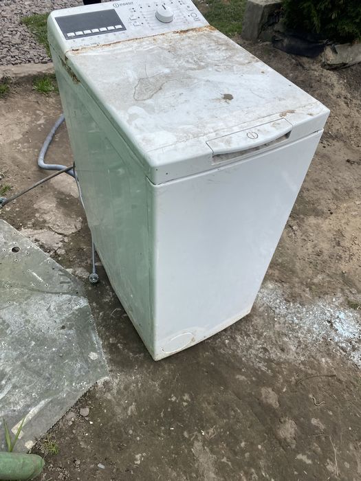 БУ Пральна машина з вертикальни завантаження INDESIT ITW E 71252 W (EU