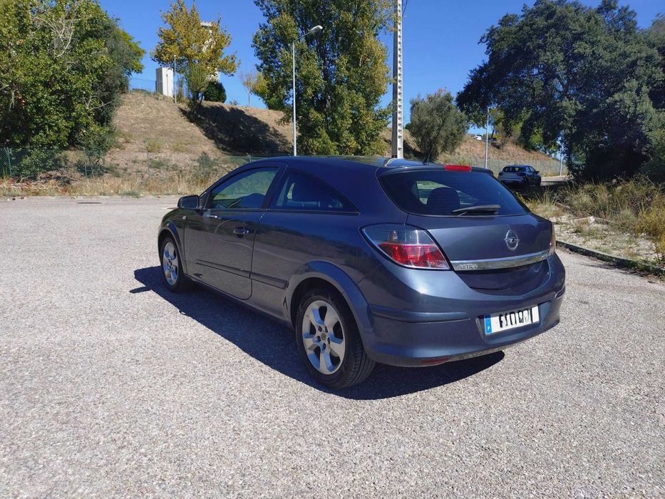 Opel Astra GTC 1.4 Gasolina — Fiável e estimado — photo 4