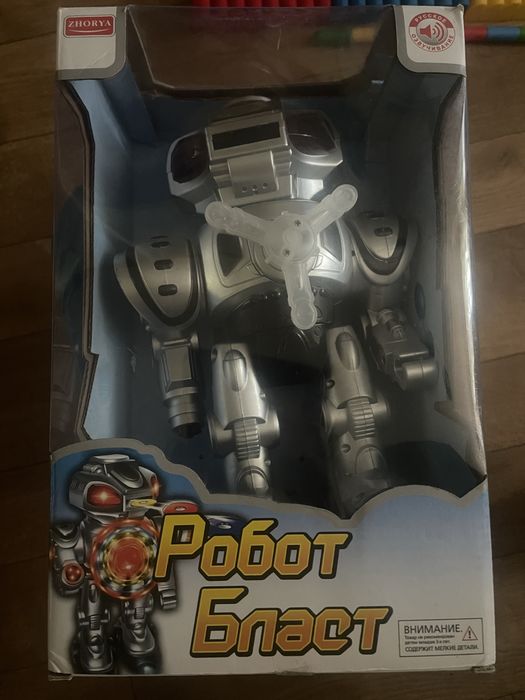 Робот іграшковий музичний з дисками