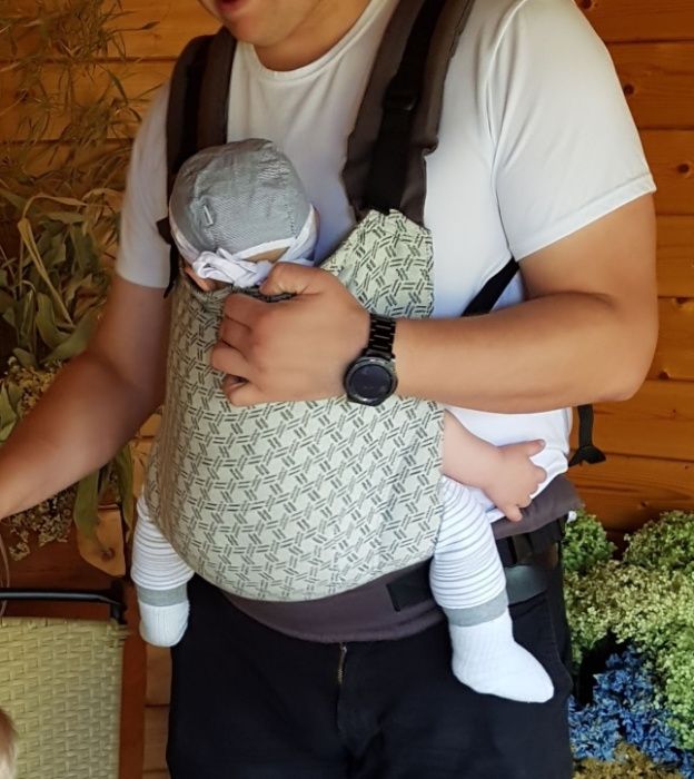 Nosidło Ergonomiczne Keiki Hug rozmiar Standard panel z chusty Yaro