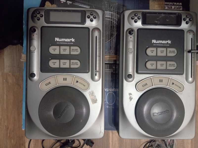 2 odtwarzacze CD - NUMARK AXIS 4